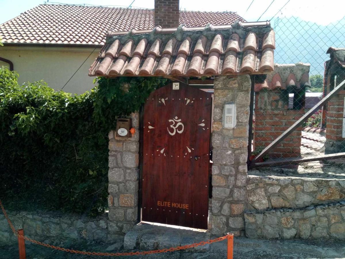 Отель Yard House Trpejca Охрид Экстерьер фото